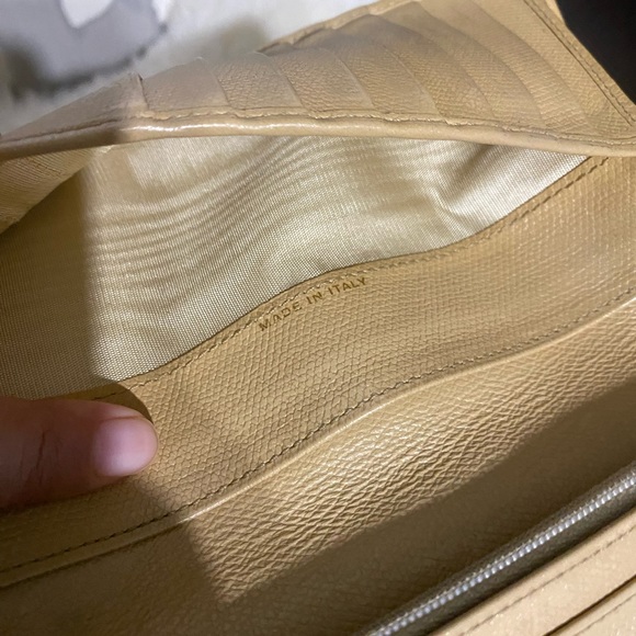 Beige Chanel long wallet with card slots and lots of pockets - Picture 9 of 15